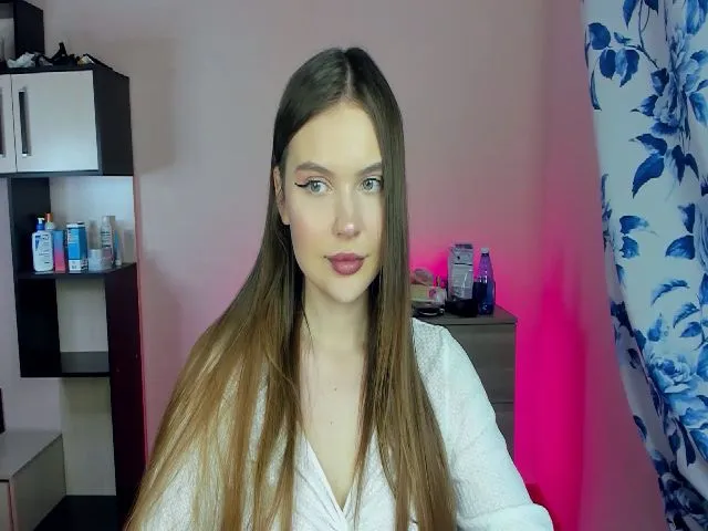 Live sex webcam photo for Daisymarly #265204357