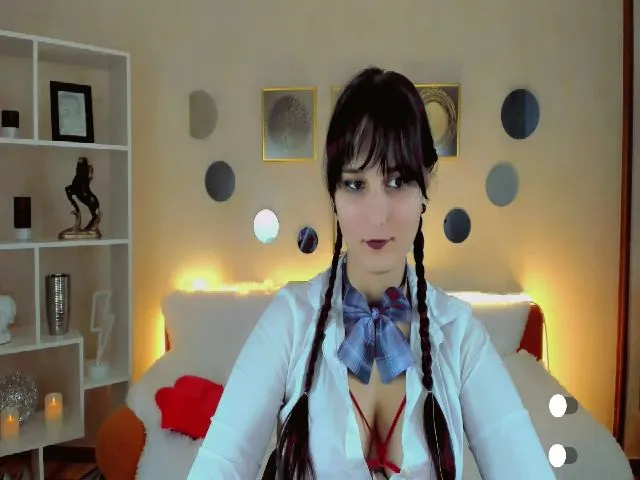 Live sex webcam photo for GraceLuv #253365547