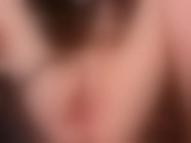 Live sex webcam photo for JenniferLuvv #256219417