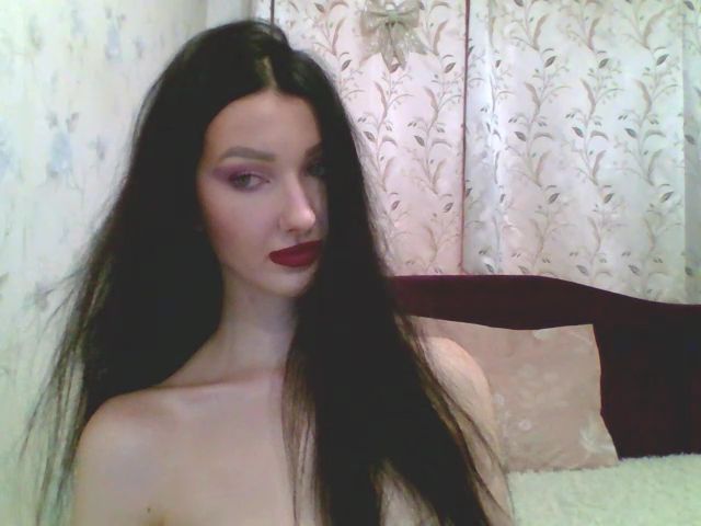 Live sex webcam photo for GirlPlayy #255814196