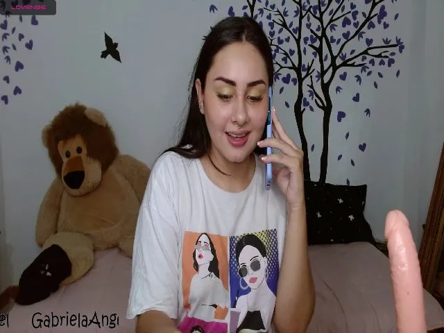 Live sex webcam photo for Cristal_zz #256044807