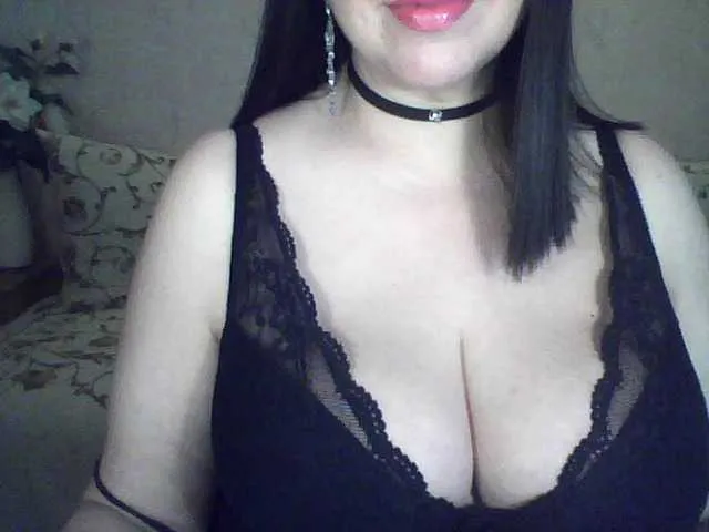 Live sex webcam photo for VikaBigSize #242973670