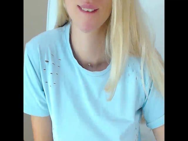 Live sex webcam photo for Miss_Sylvia #263808455