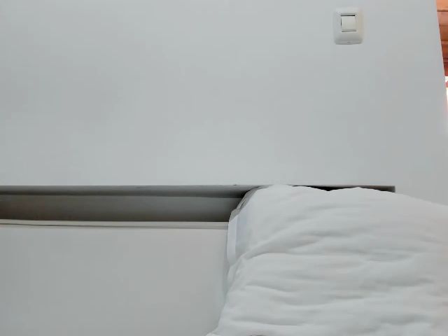 Live sex webcam photo for SweetAngell18 #253682217