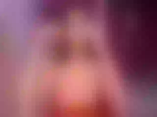 Live sex webcam photo for Lil_PrincessG #262921130