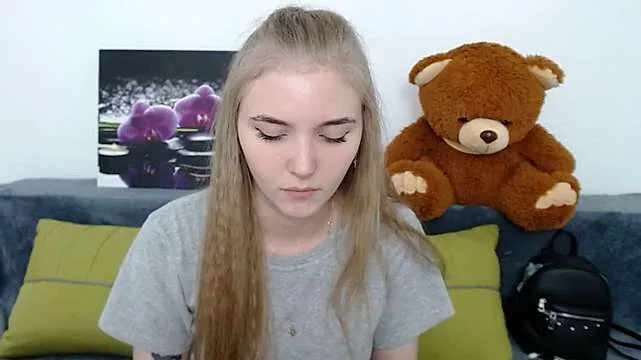 Live sex webcam photo for Candy-Love #244755370