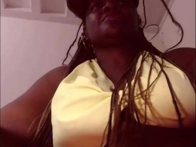 Live sex webcam photo for BigBustyBlack #240922260