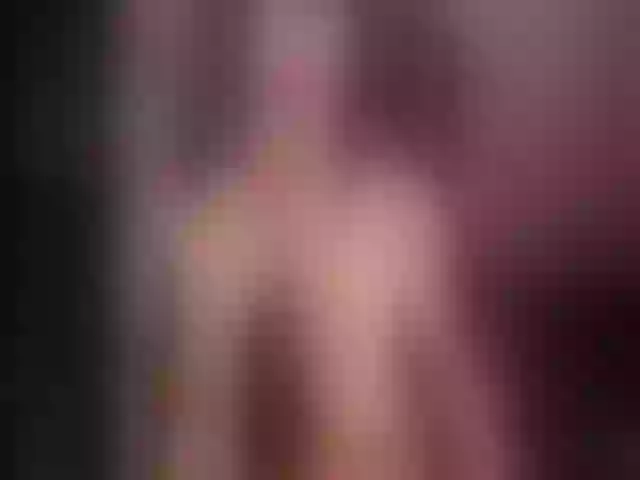 Live sex webcam photo for MaggieBrown_ #261537837
