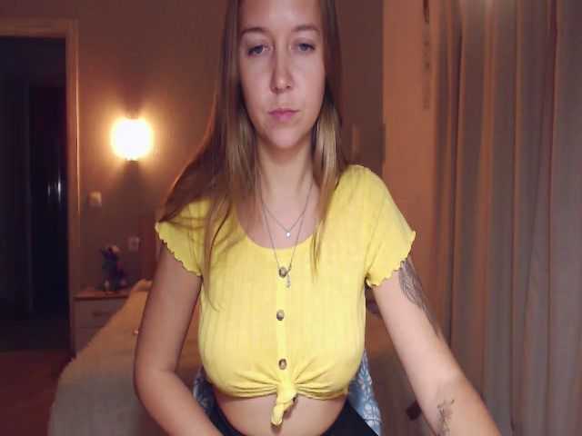 Live sex webcam photo for SylviaOneill #262199308