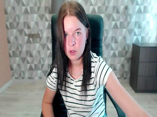 Live sex webcam photo for AnnaFols #257420183