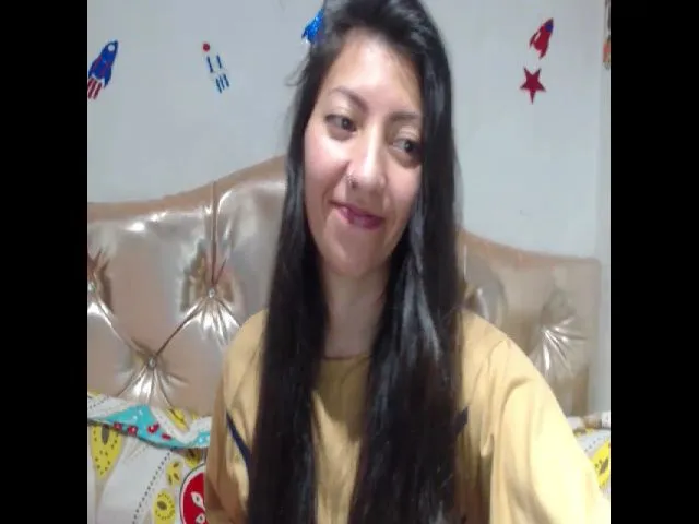 Live sex webcam photo for Kaymilf #253603988