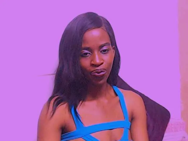 Live sex webcam photo for MilkySlender #252042401