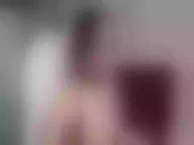 Live sex webcam photo for Sun_kissed1 #259834044