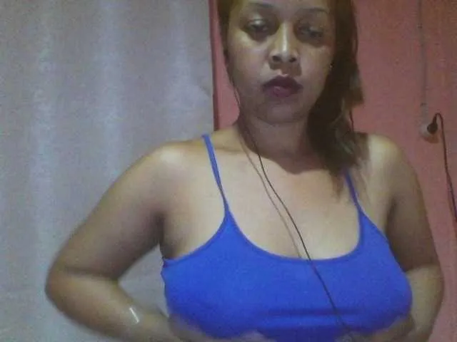 Live sex webcam photo for big-ass-sexy #249476404
