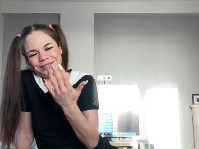 Live sex webcam photo for Youlalia #241075000