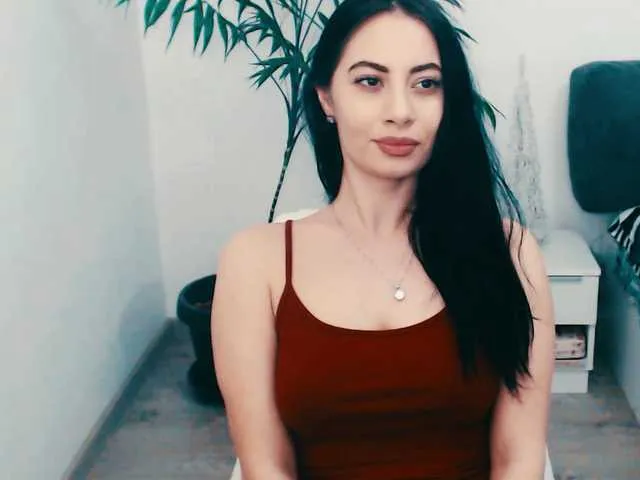 Live sex webcam photo for MayaRein #241362697