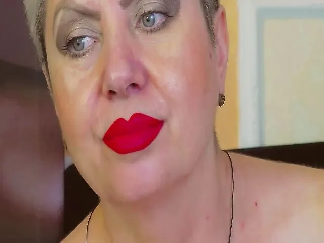 Live sex webcam photo for LADY__POSH #254031508