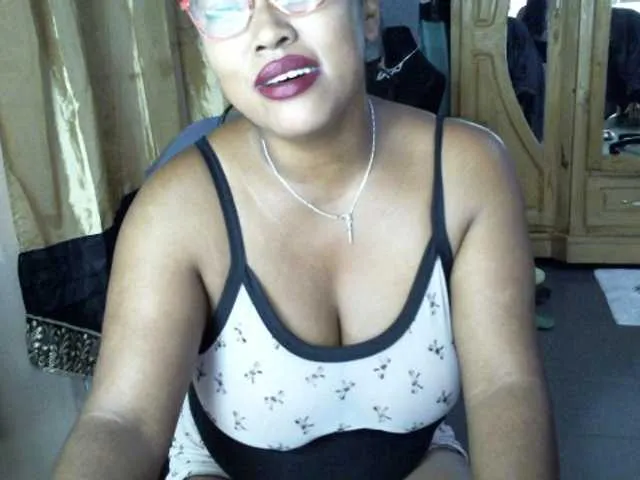 Live sex webcam photo for diamonbitch #241421680