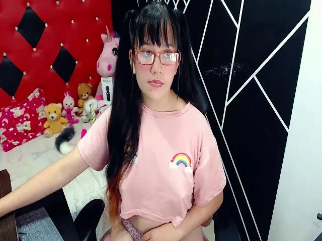 Live sex webcam photo for Pink_queenn #256218107