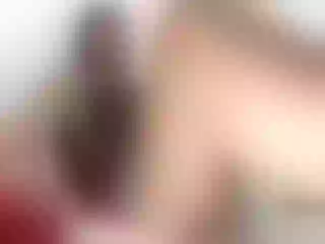 Live sex webcam photo for KimxHottie #254471362