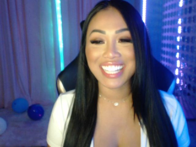 Live sex webcam photo for SinCityVEE #253344072