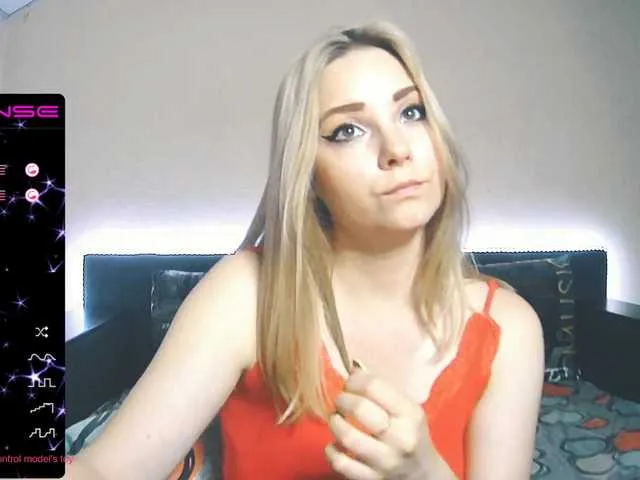 Live sex webcam photo for ORNELLAMUTTY #247971616
