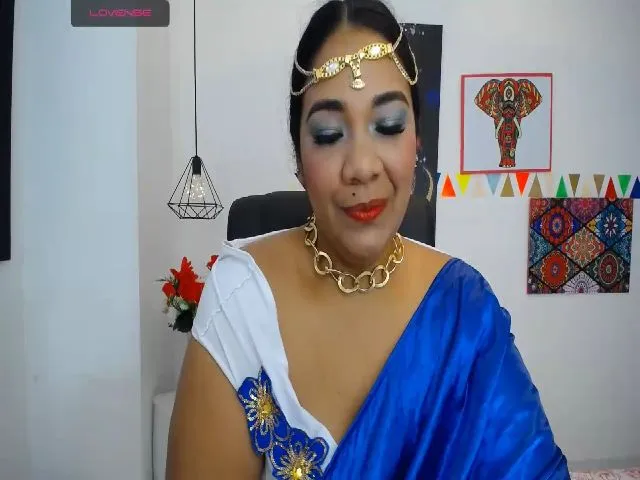 Live sex webcam photo for IndianMama #255919566