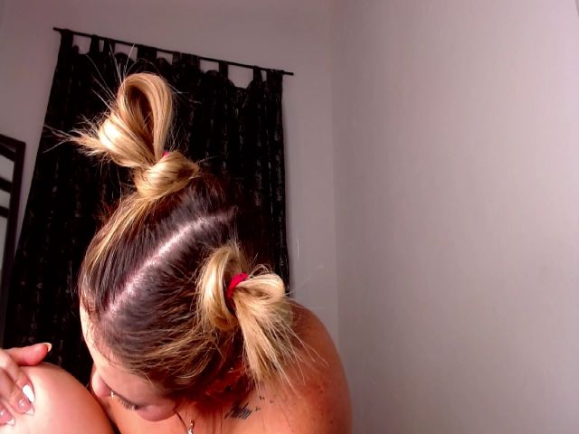 Live sex webcam photo for Isabella_mout #254420665