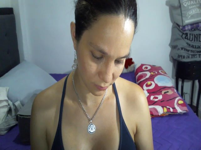 Live sex webcam photo for Sofiahenao #257396483