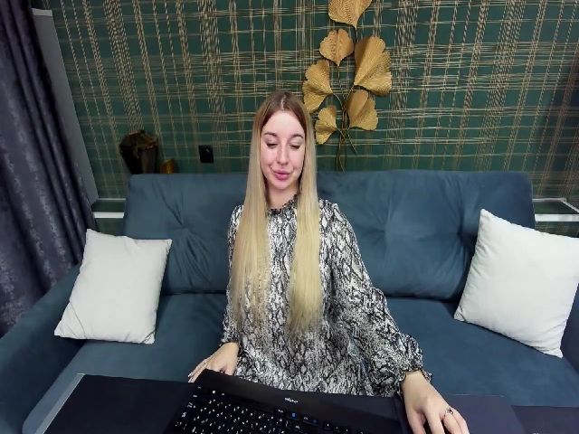 Live sex webcam photo for BootyPam #257084458