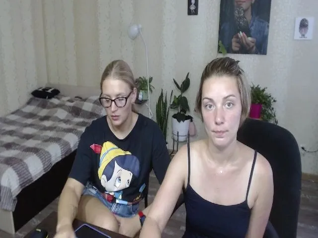 Live sex webcam photo for Emi_lywild #254485987