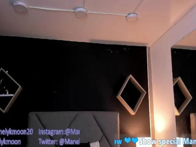Live sex webcam photo for Manelyk_m #254890412