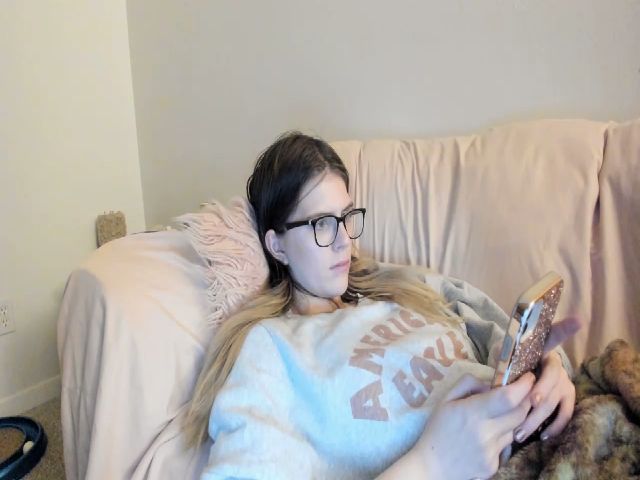 Live sex webcam photo for Meganholly00 #253283292