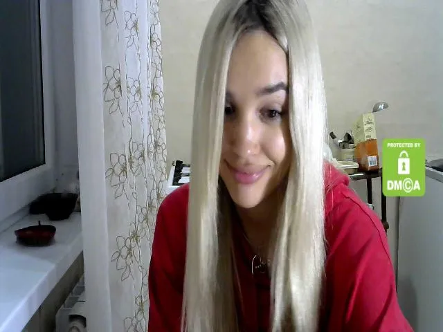 Live sex webcam photo for MyyDream #261565225