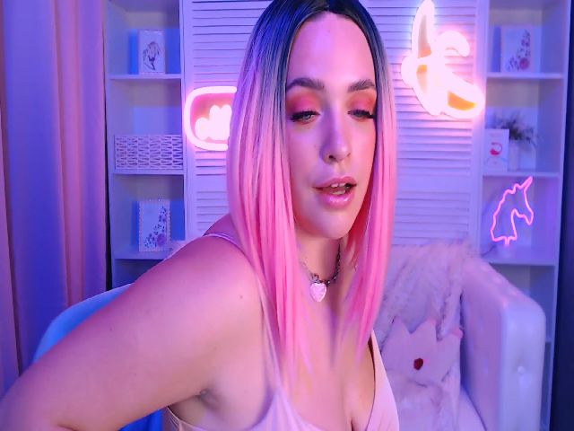 Live sex webcam photo for RosalieAnders #259700200