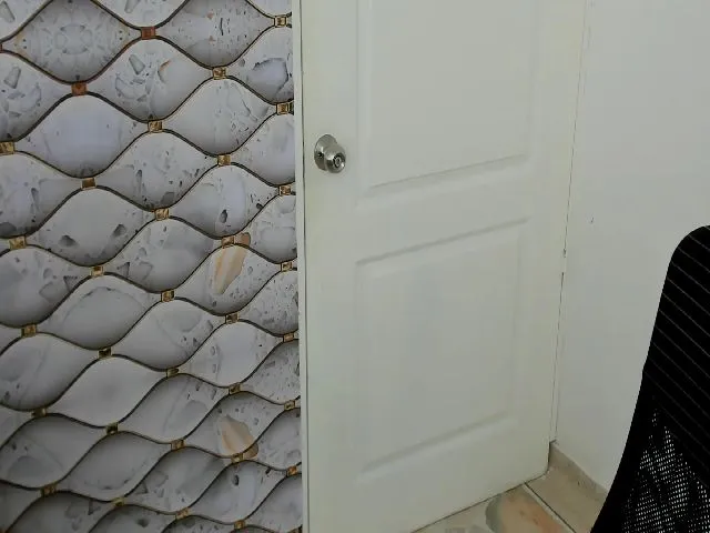 Live sex webcam photo for Anna_cooper #255744053