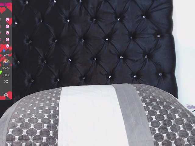 Live sex webcam photo for NicolBlack #241185322