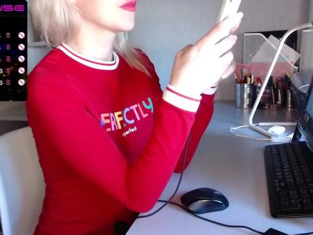 Live sex webcam photo for Pussy-kisa #241210631