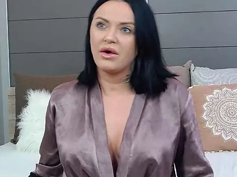 Live sex webcam photo for CarinaJames #243415699