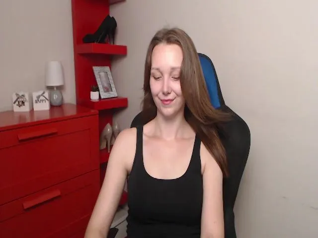 Live sex webcam photo for Little_ZOE #254031630