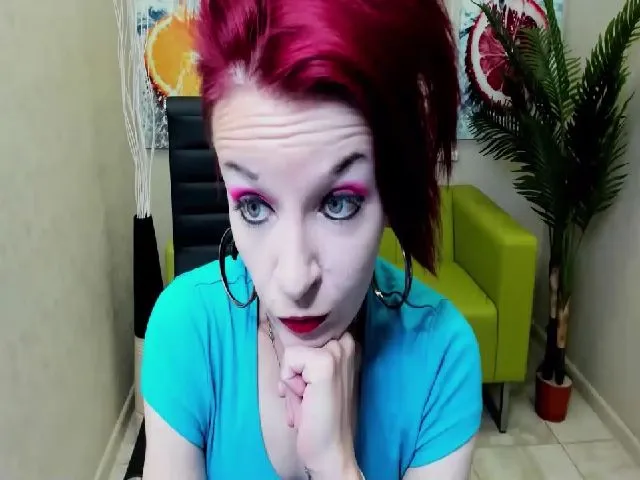 Live sex webcam photo for RubyBlaze #256706324