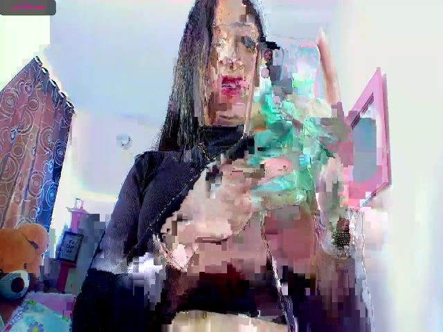 Live sex webcam photo for Paulina2700 #254843161