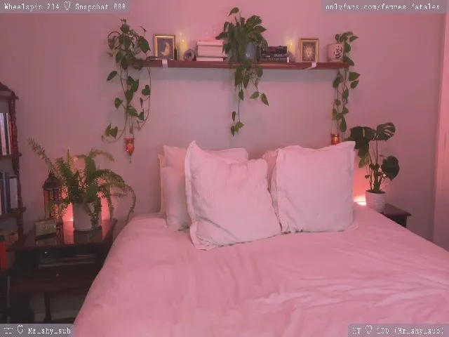 Live sex webcam photo for FemmesFatales #262530554