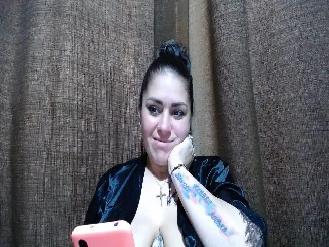 Live sex webcam photo for Chelaqueen #255750298