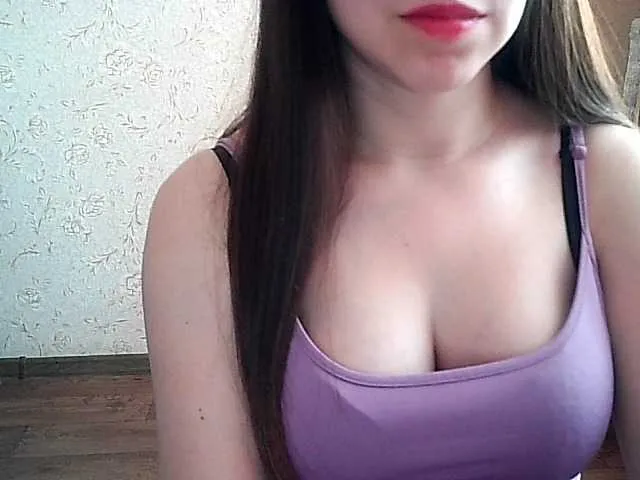 Live sex webcam photo for little-bunny7 #247865374