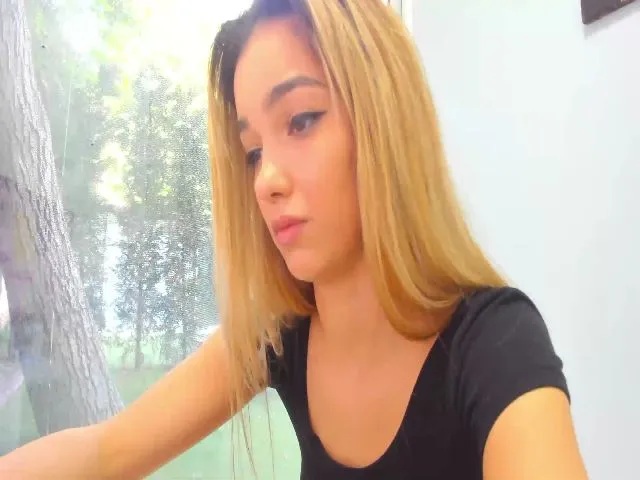Live sex webcam photo for BelleM #263546865