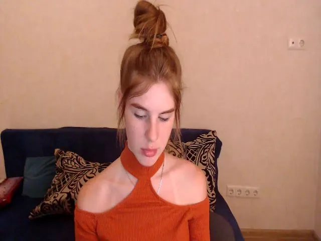 Live sex webcam photo for Vesnyshka #257762170