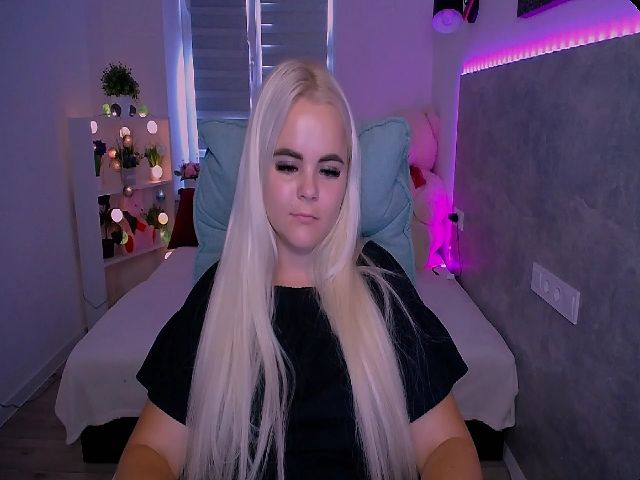 Live sex webcam photo for Jenni__fer #256138314