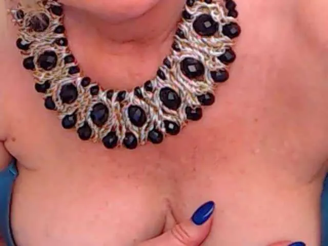 Live sex webcam photo for AlanaRichards #240971799