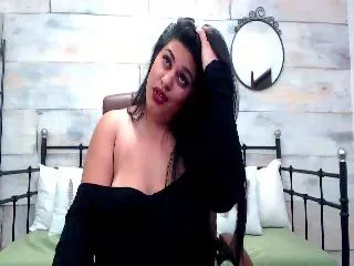 Live sex webcam photo for HeidiCutie #251830725